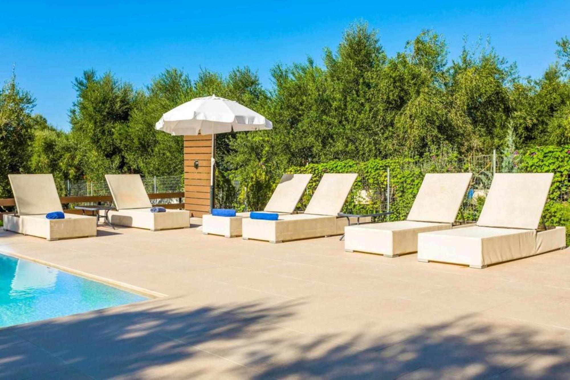 Astarte Villas - Petra Elia Private Villa With Pool Plános المظهر الخارجي الصورة