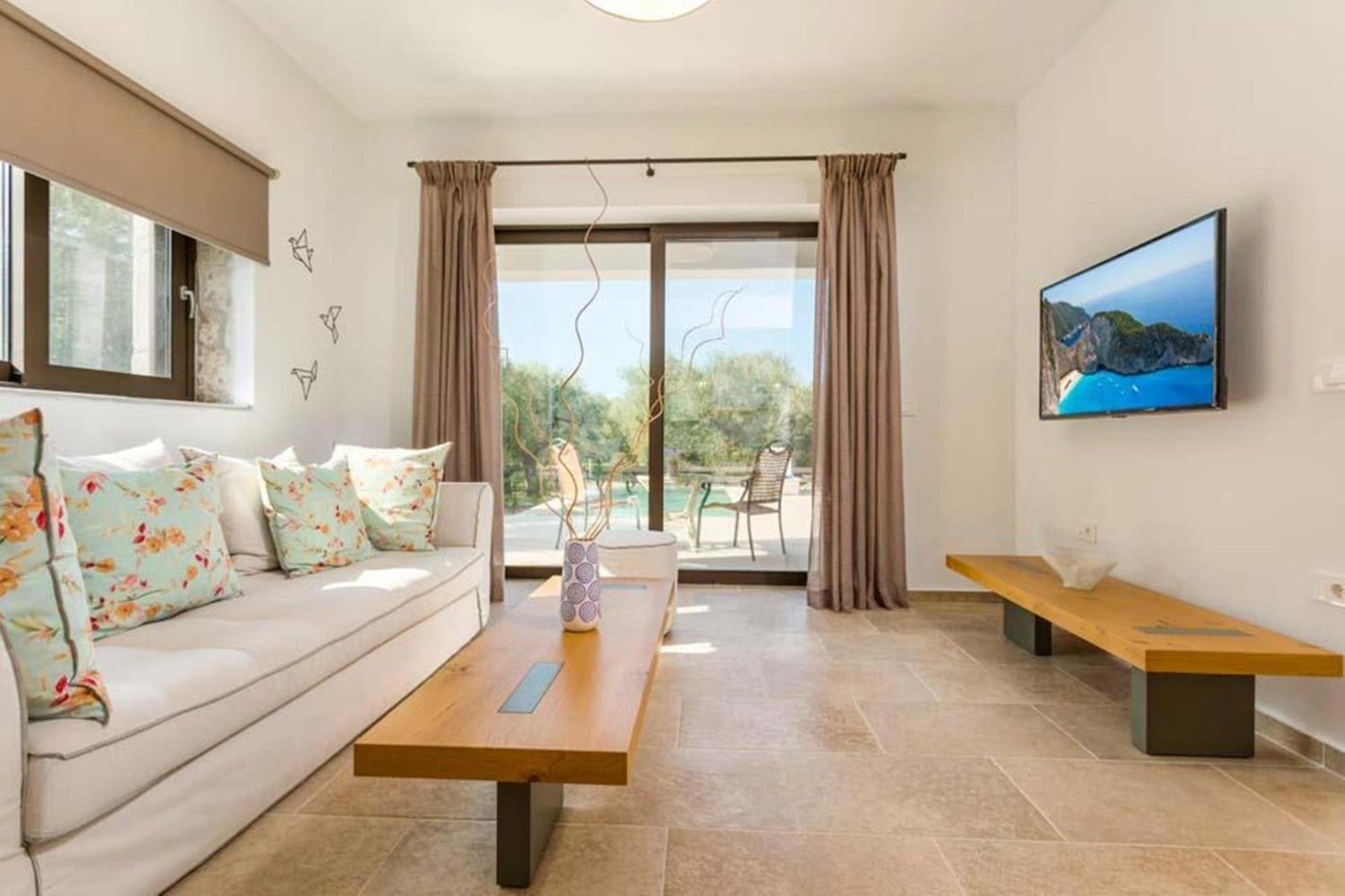 Astarte Villas - Petra Elia Private Villa With Pool Plános المظهر الخارجي الصورة