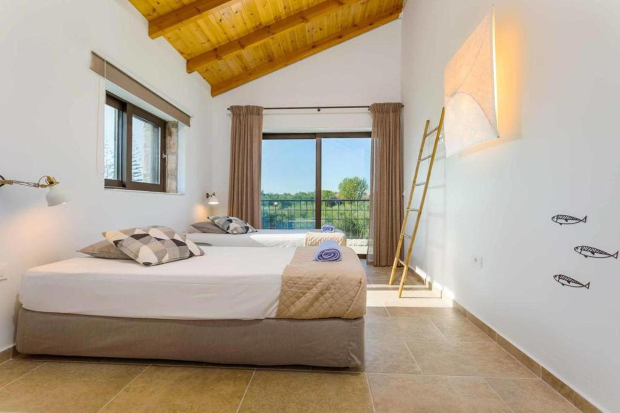 Astarte Villas - Petra Elia Private Villa With Pool Plános المظهر الخارجي الصورة